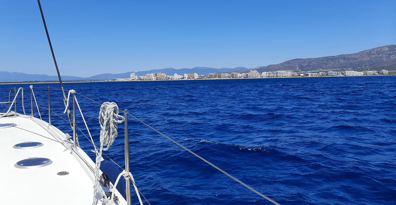 Blick auf Rosas Seebestattung Costa Brava